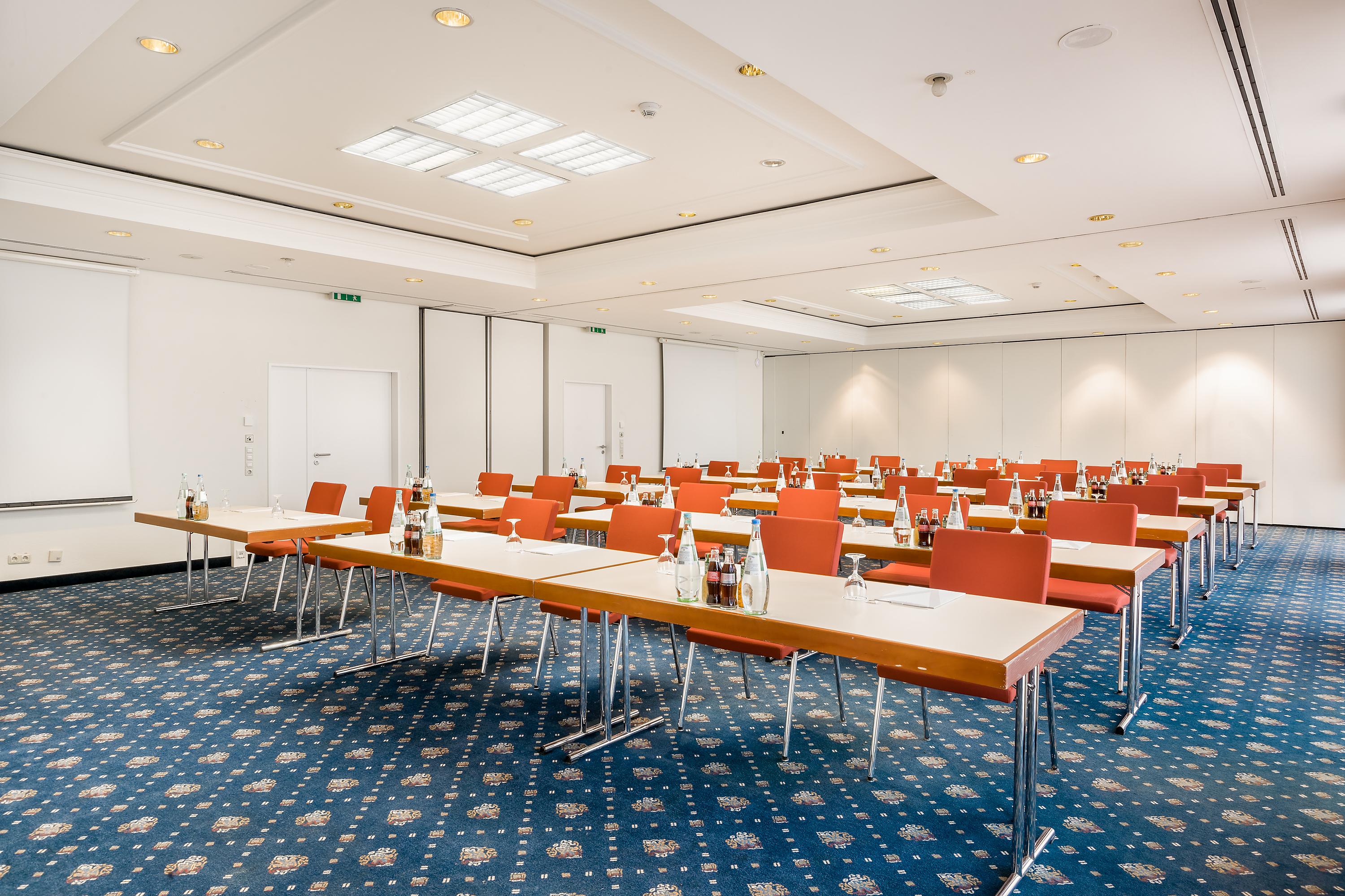 Garner Hotel Ruesselsheim By Ihg Esterno foto