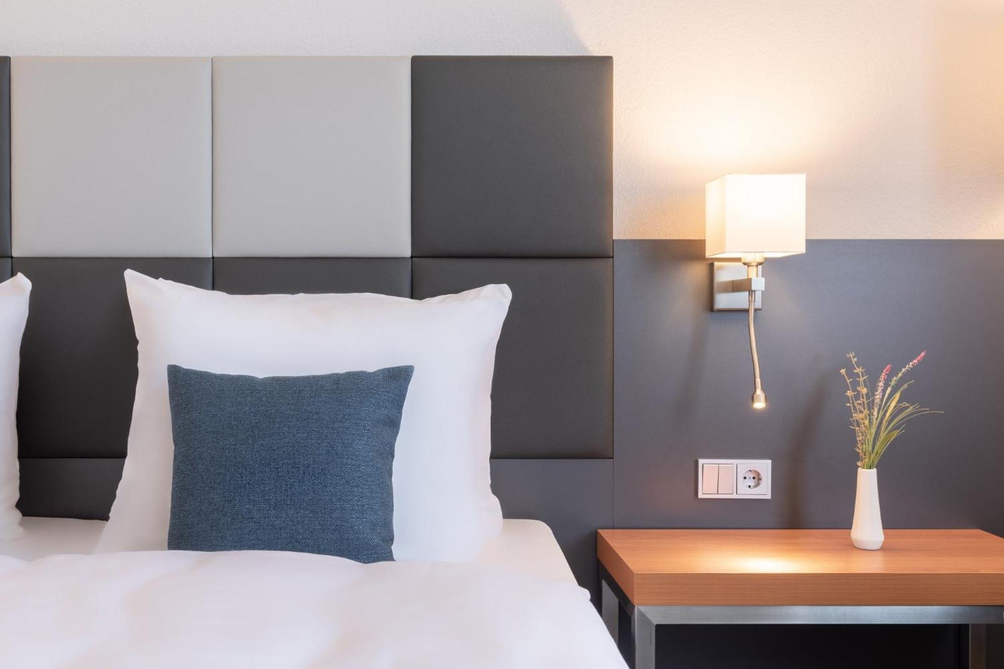 Garner Hotel Ruesselsheim By Ihg Esterno foto
