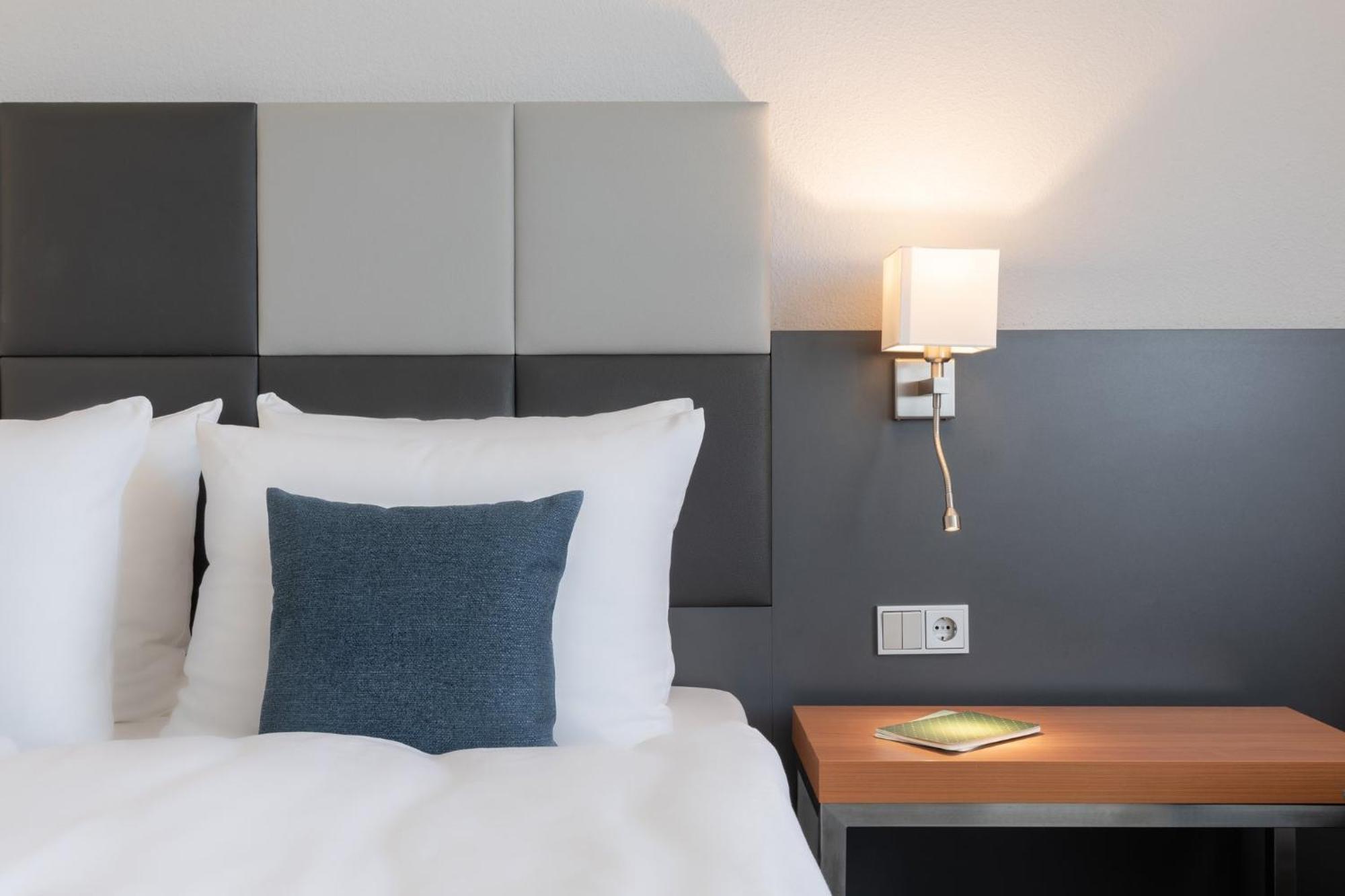 Garner Hotel Ruesselsheim By Ihg Esterno foto